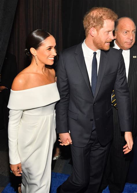 Meghan Markle’s Braless Looks Are Truly Royal: See Photos of。